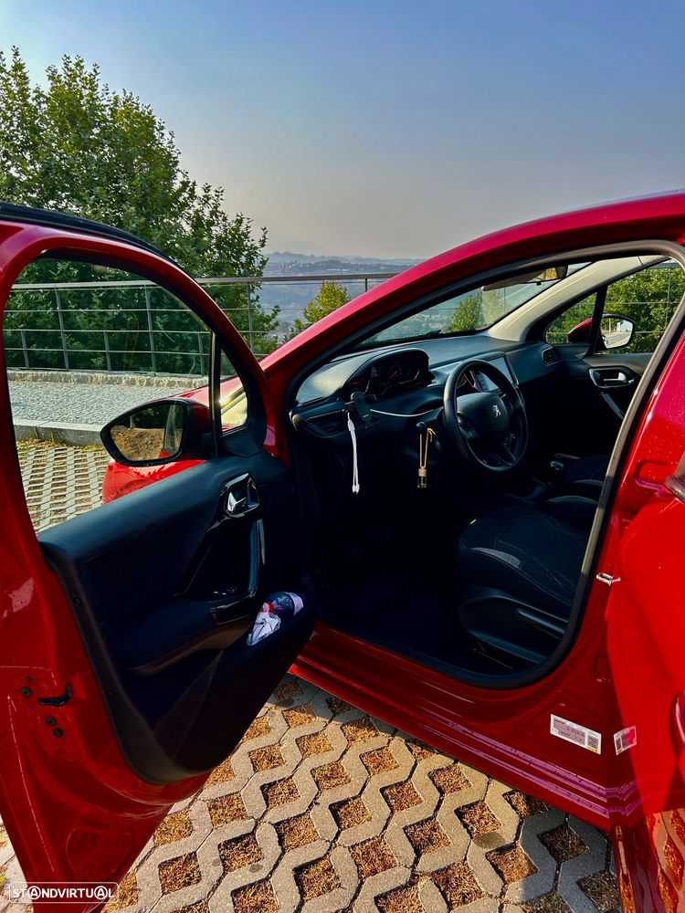 Peugeot 208 PureTech 82 Allure - 7