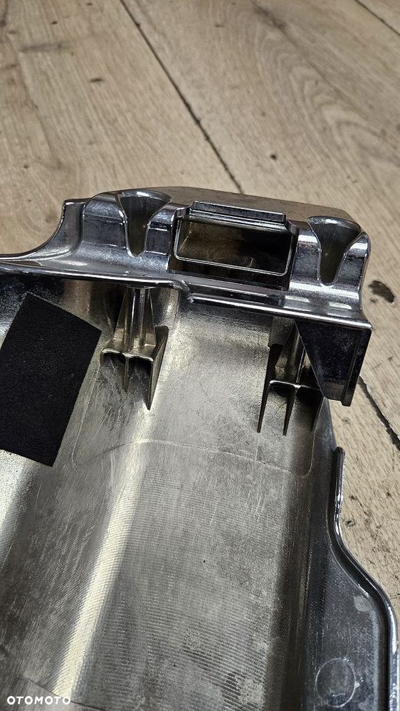 Boczek lewy chrom Yamaha XVS1100 Drag Star - 10