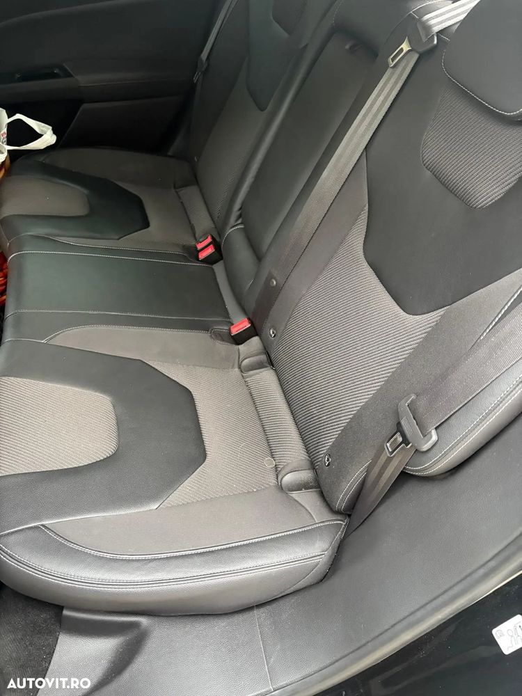 Ford Mondeo 2.0 TDCi AWD Titanium - 9