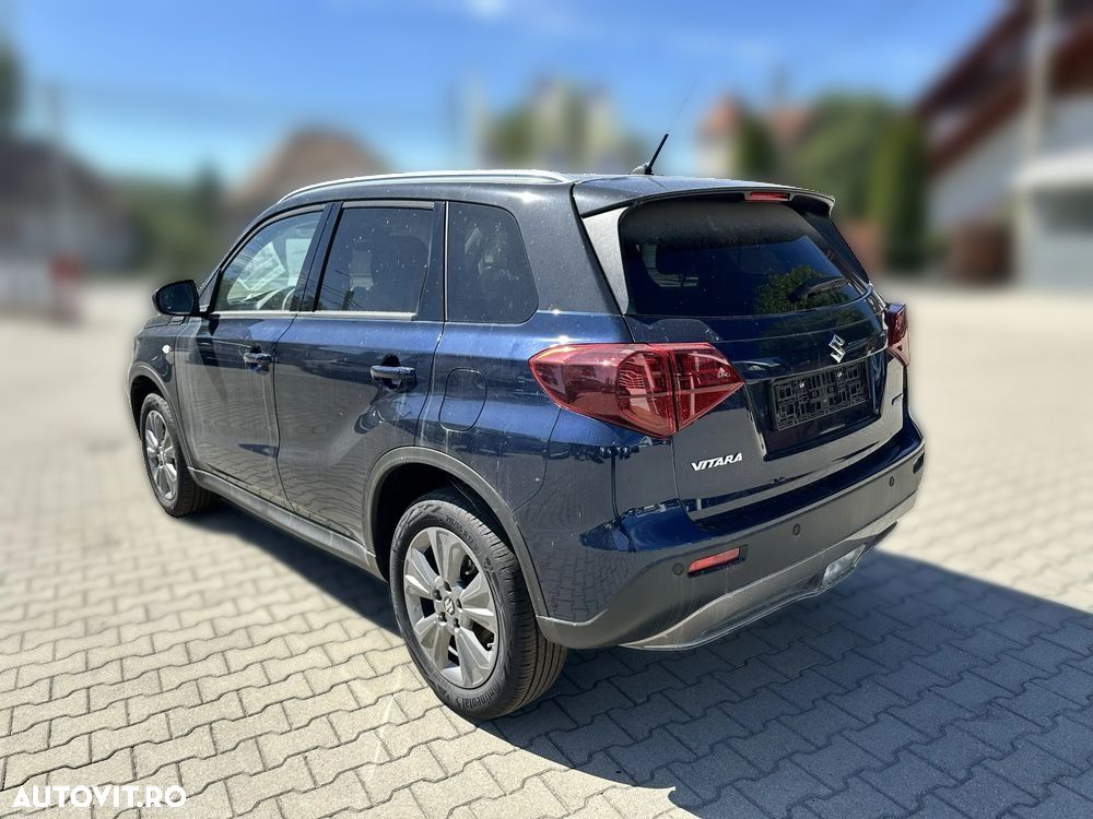 Suzuki Vitara 1.5 HEV Passion - 7