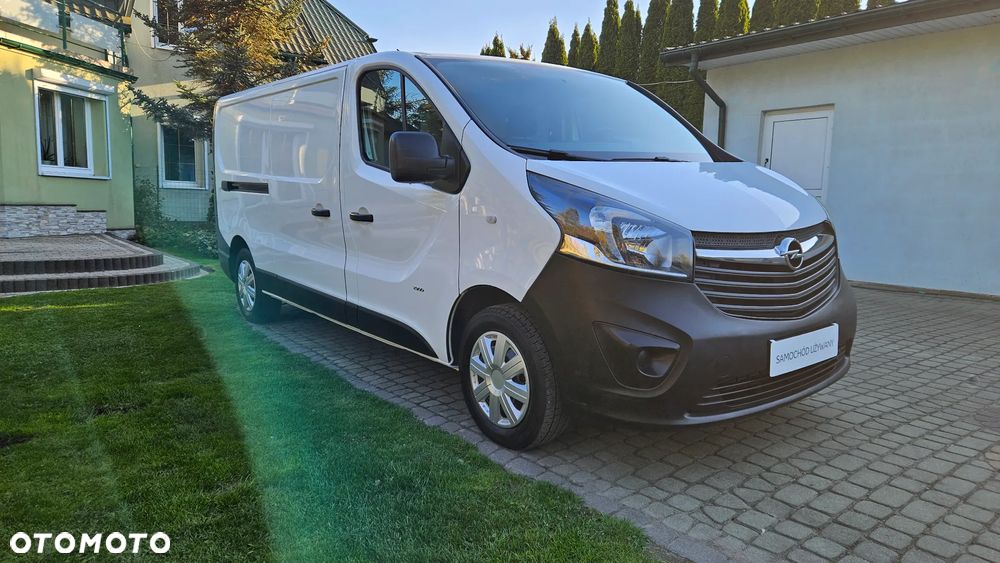 Opel Vivaro 1,6 CDTI 120KM L2 Długi 2018 Rok Klima Webasto Tempomat Hak Parktronik - 4