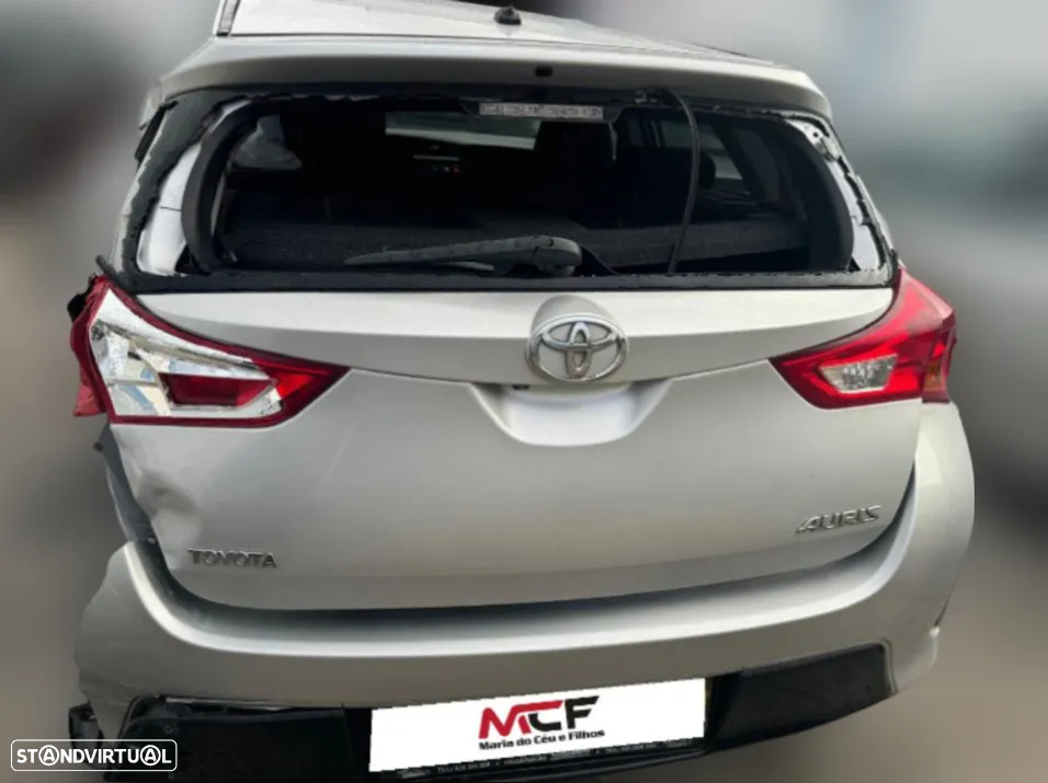 Toyota Auris 1.4 D -4 para peças - 2