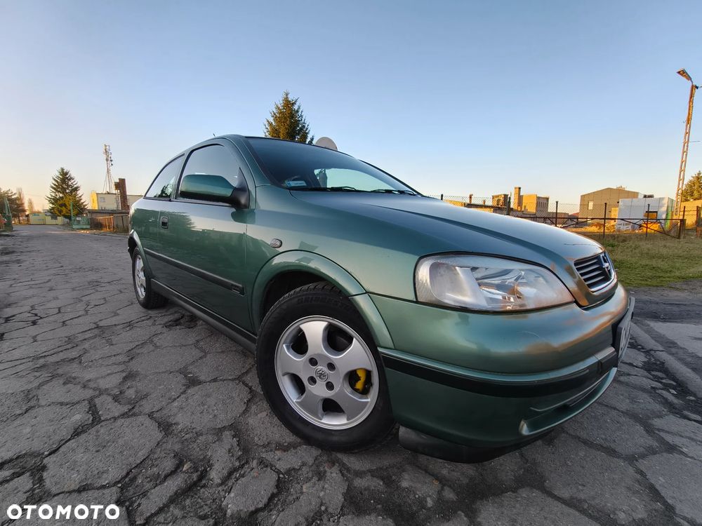 Opel Astra 1.6 GL - 1