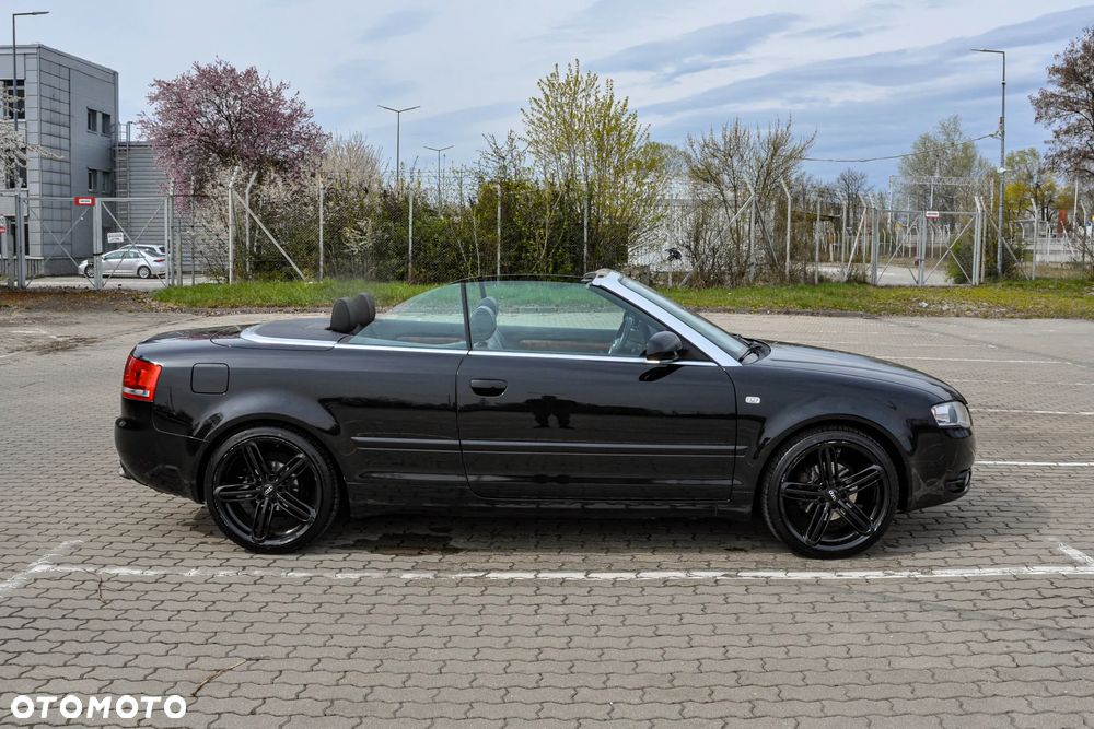 Audi A4 Cabrio 2.0 TDI DPF - 5