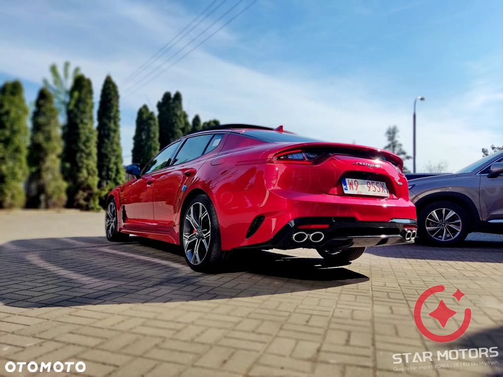 Kia Stinger - 8