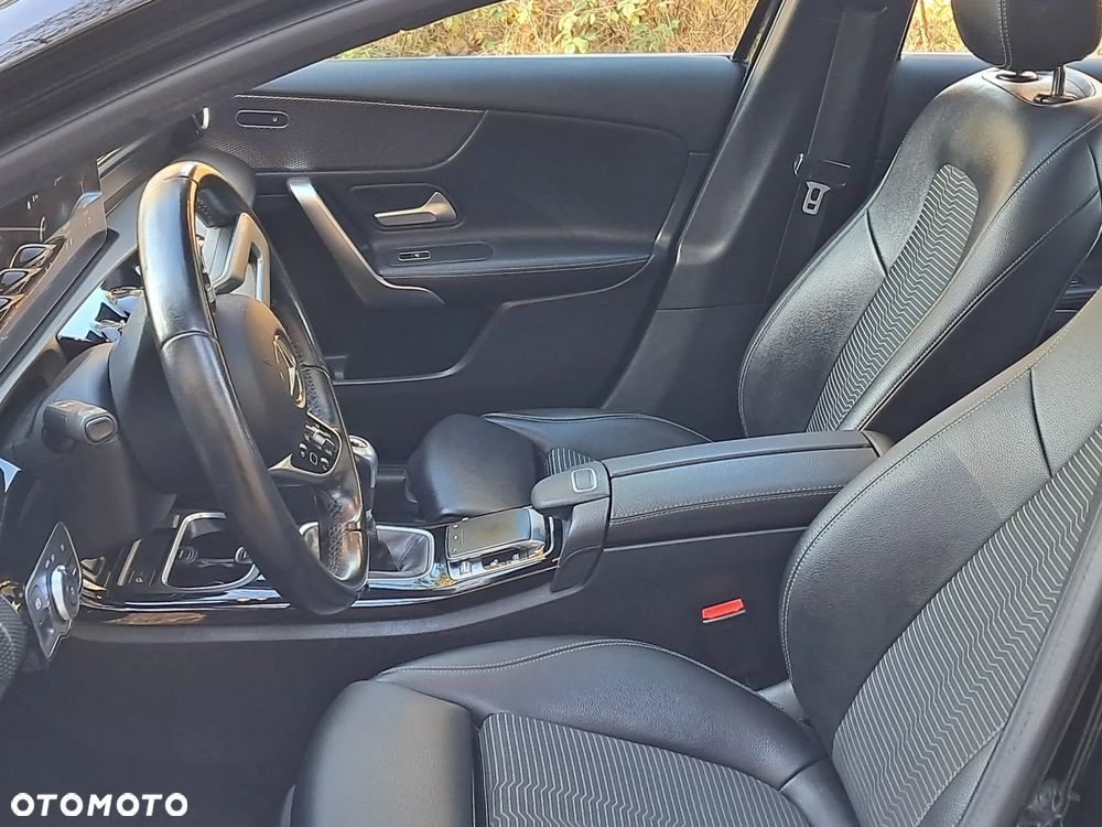 Mercedes-Benz Klasa A 200 Advanced AMG Line - 16