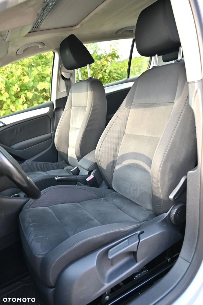 Volkswagen Golf - 21