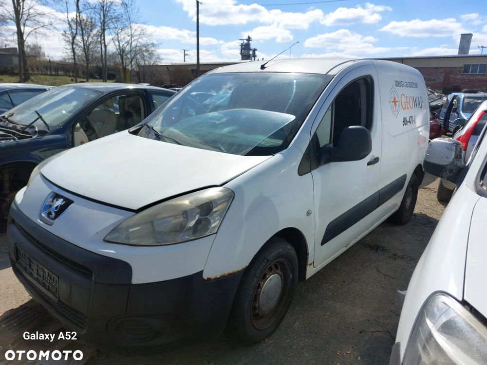 Zderzak PEUGEOT PARTNER 1,6D 12R. maska,lampy,drzwi,klapa.... - 2