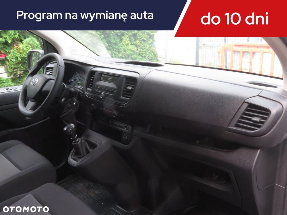 Toyota proace - 10