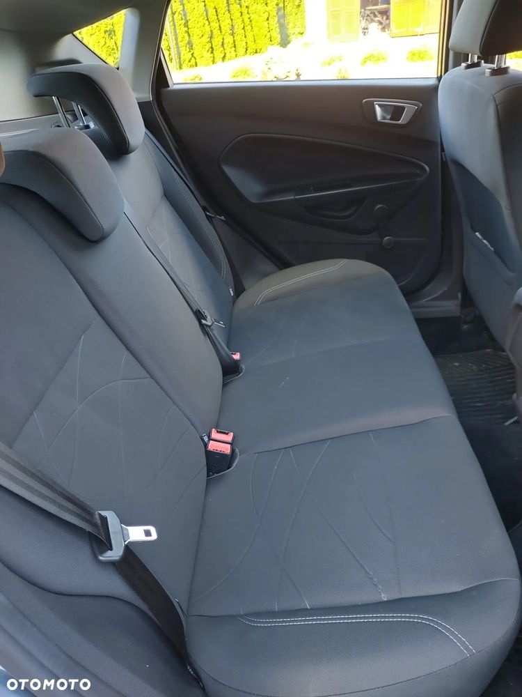 Ford Fiesta - 17