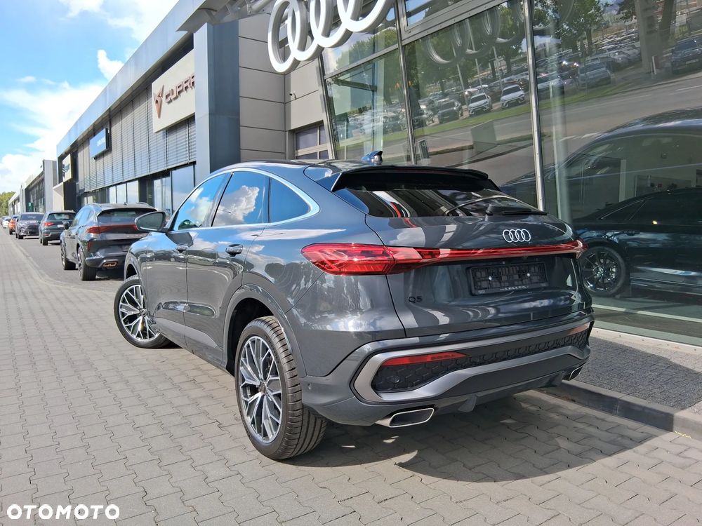 Audi Q5 Sportback - 4