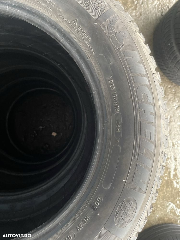 225/60 R16 Michelin Alpin 4 - 6