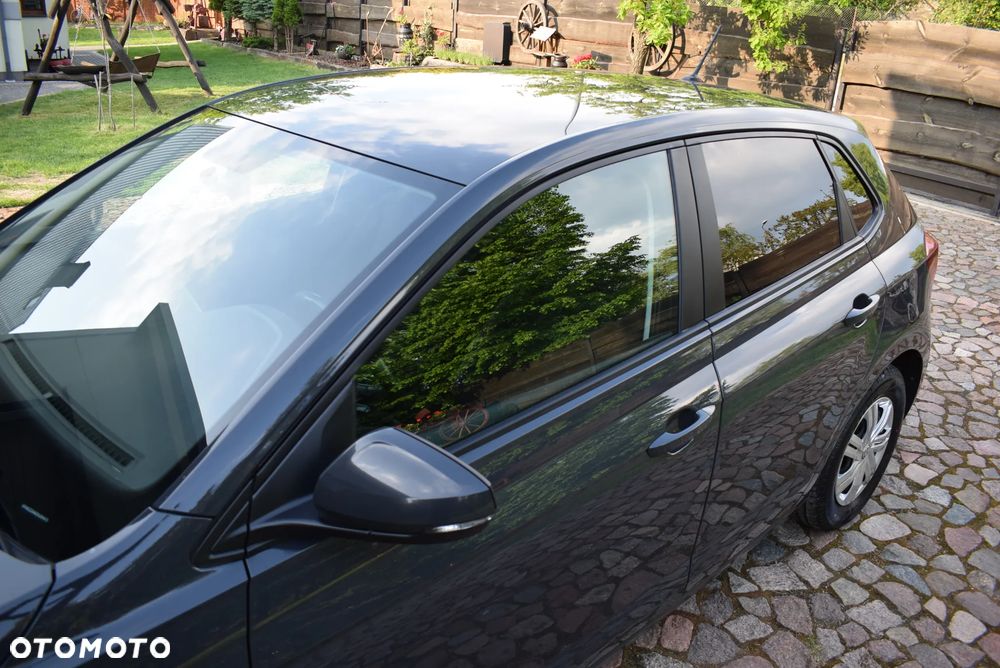 Volkswagen Polo - 7