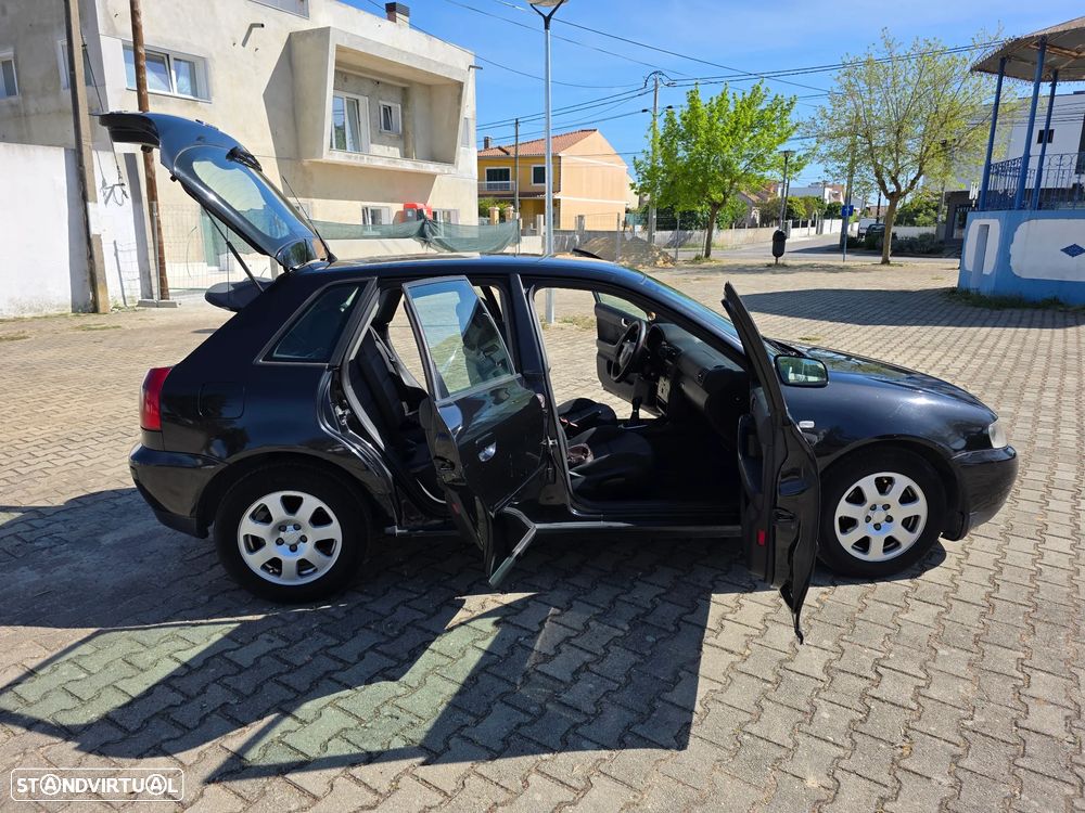 Audi A3 1.9 TDI Attraction - 4