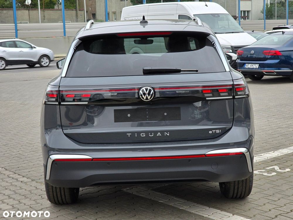 Volkswagen Tiguan 1.5 eTSI Elegance DSG - 10
