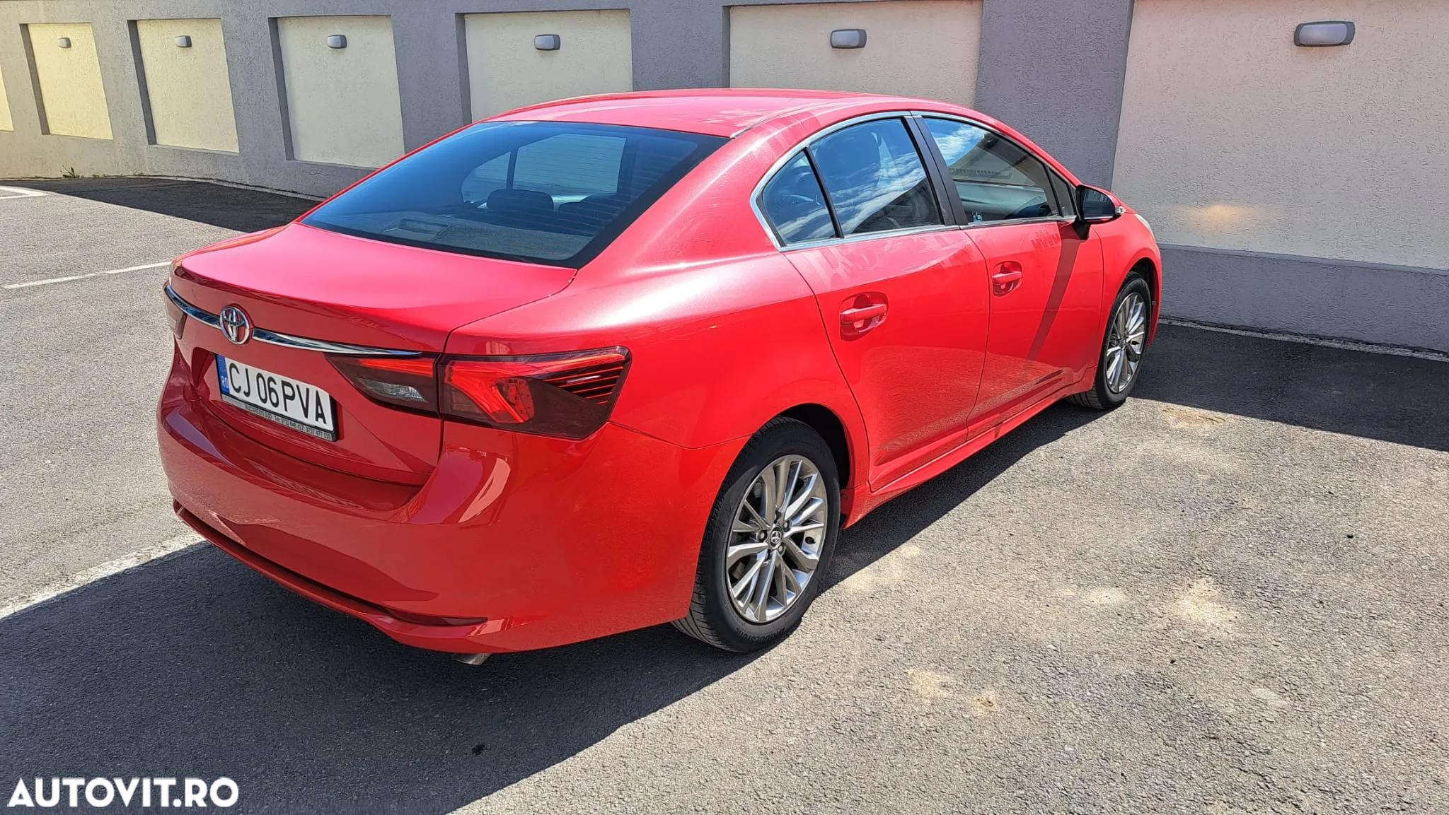 Toyota Avensis - 2