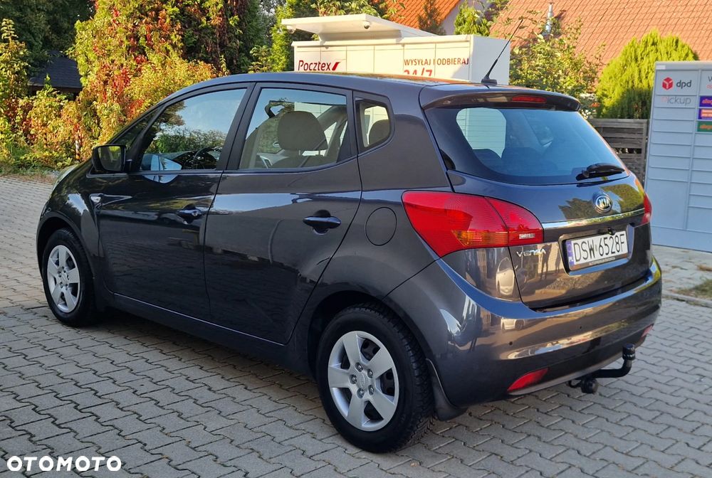 Kia Venga 1.4 CVVT Dream Team Edition - 11