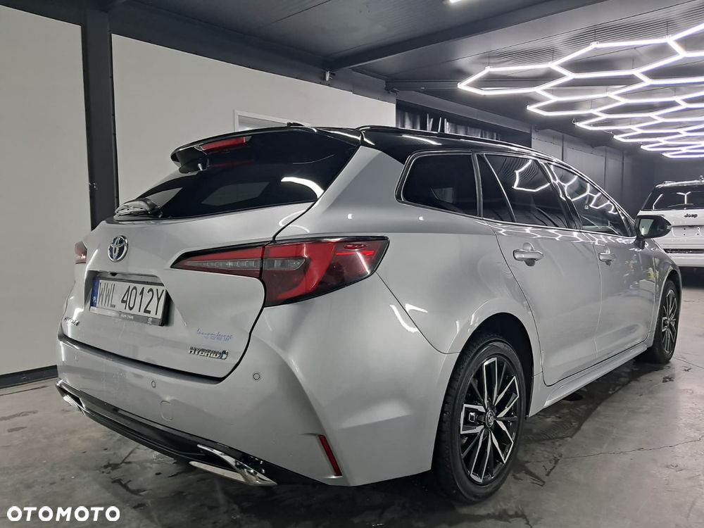 Toyota Corolla 1.8 Hybrid Executive - 17