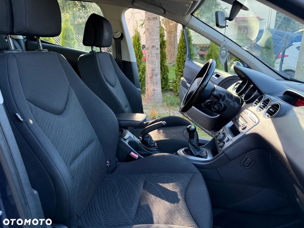 Peugeot 308 1.6 Premium - 21