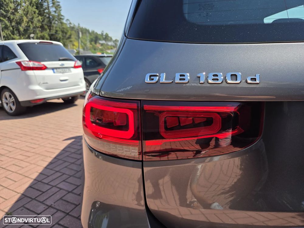 Mercedes-Benz GLB 180 d - 9
