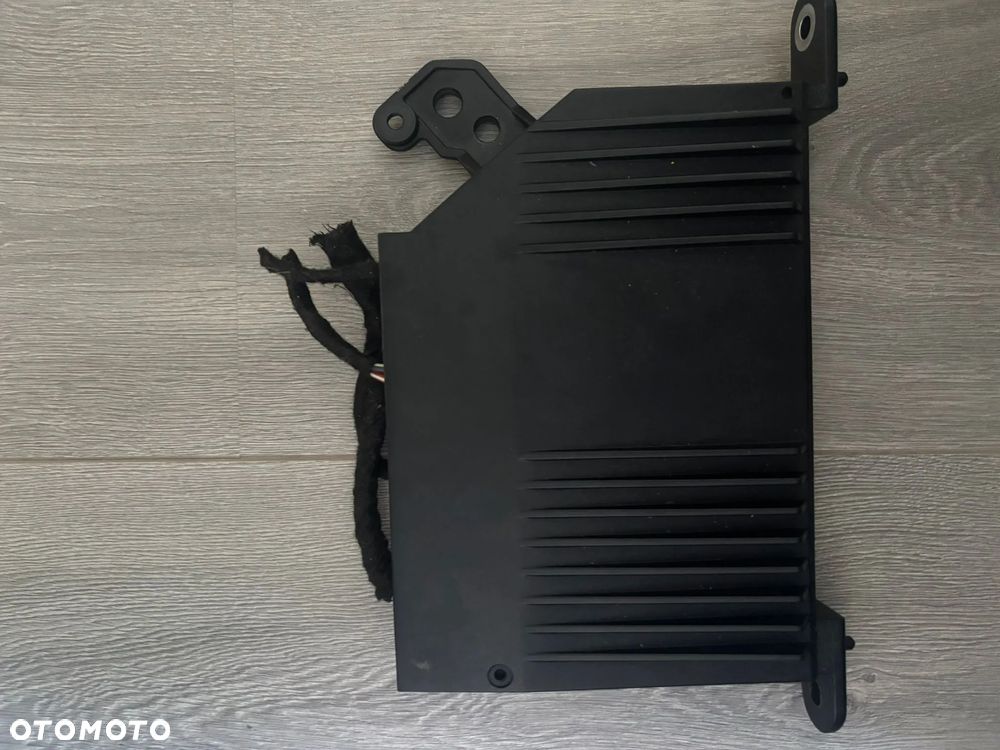 Volvo XC90 wzmacniacz audio - 1