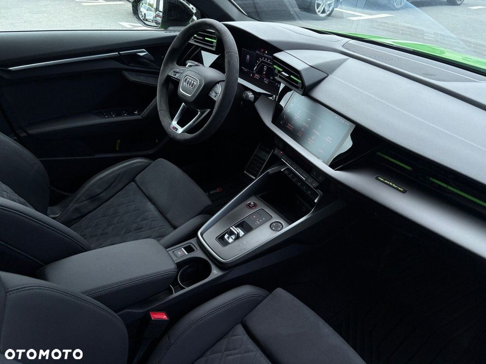 Audi RS3 Sportback - 18