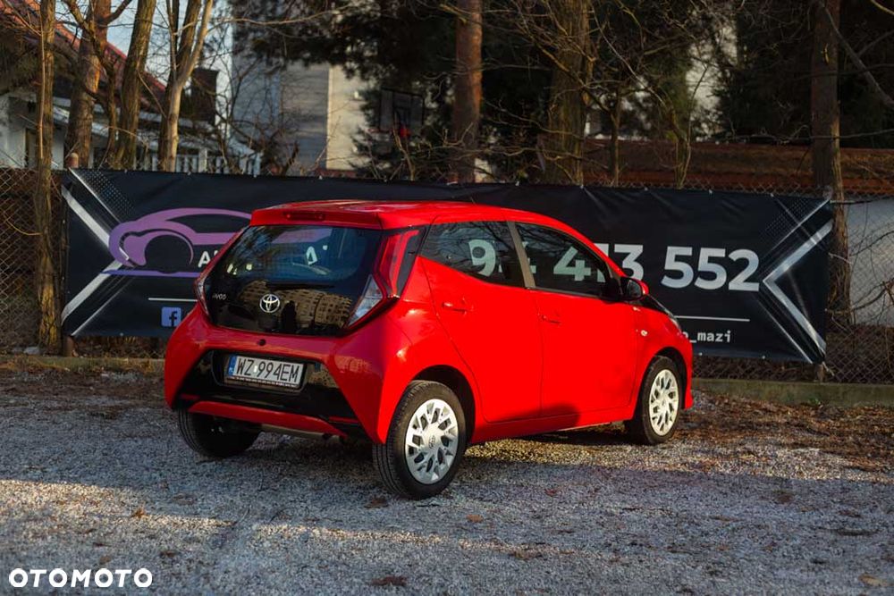 Toyota Aygo x-play connect - 6