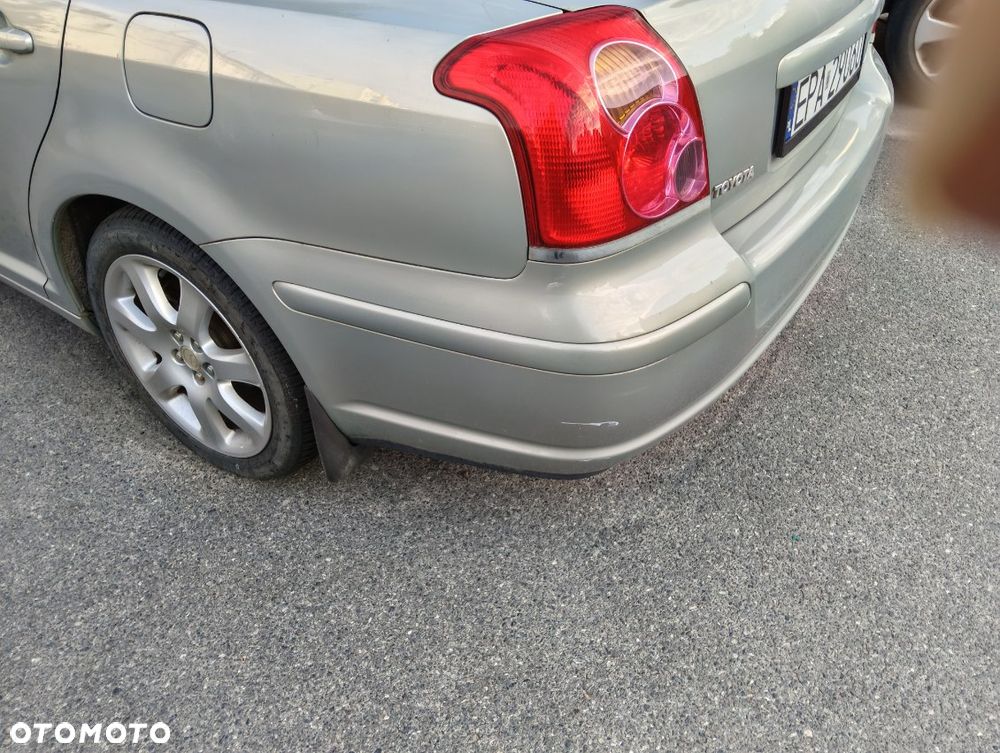 Toyota Avensis 2.0 VVT-i Sol - 11