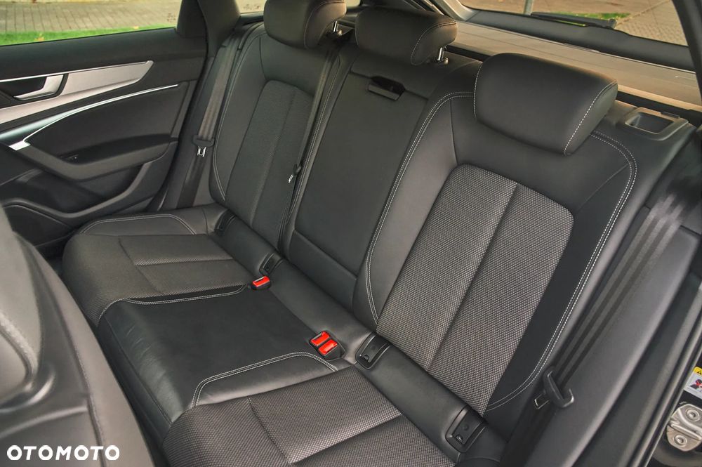 Audi A6 Avant 40 TDI S tronic S line - 24