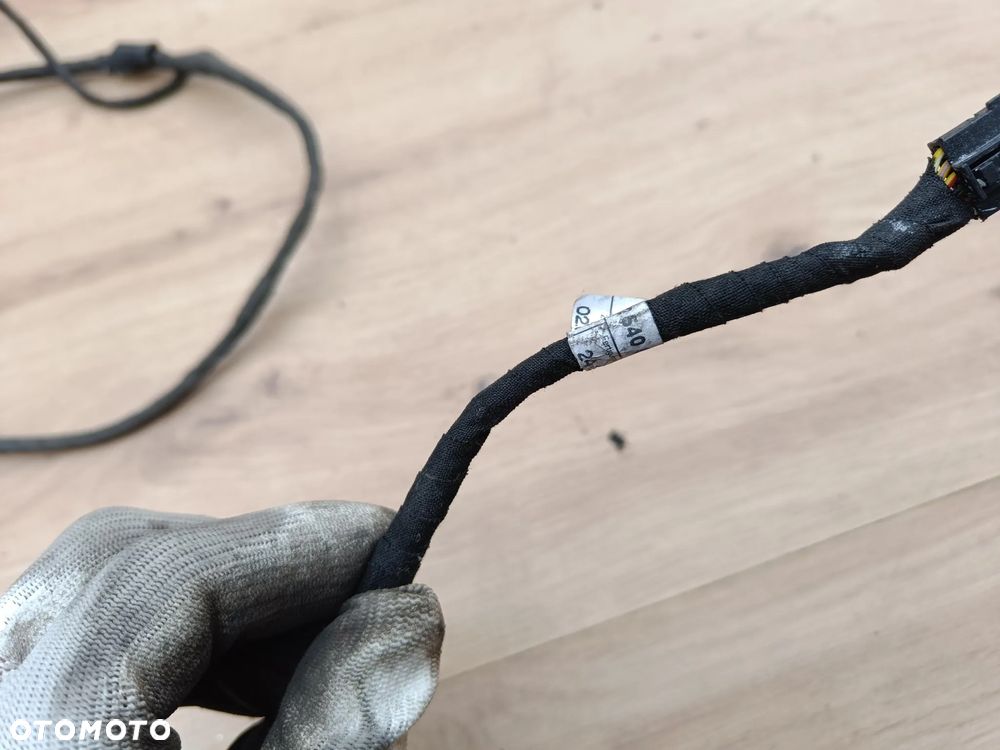MERCEDES W212 WIĄZKA CZUJNIKÓW PARKOWANIA PDC TYLNA A2125405710 - 4