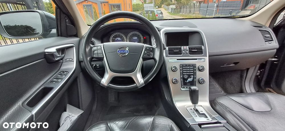 Volvo XC 60 3.2 AWD Summum - 12