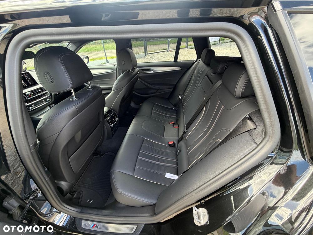 BMW Seria 5 530d xDrive M Sport Edition - 9