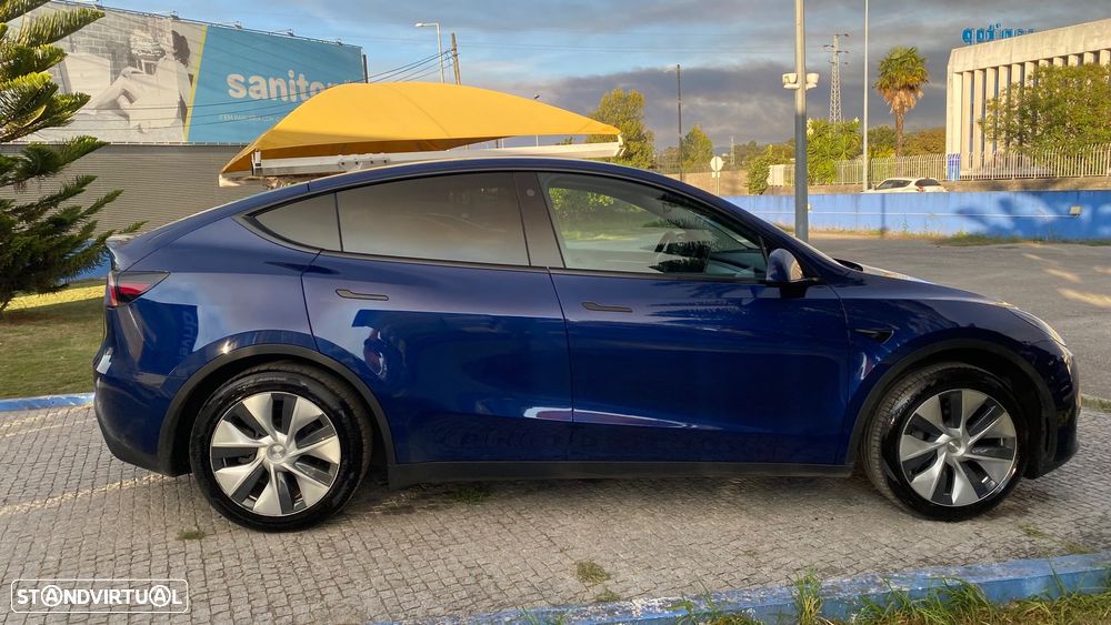 Tesla Model Y Standard - 7