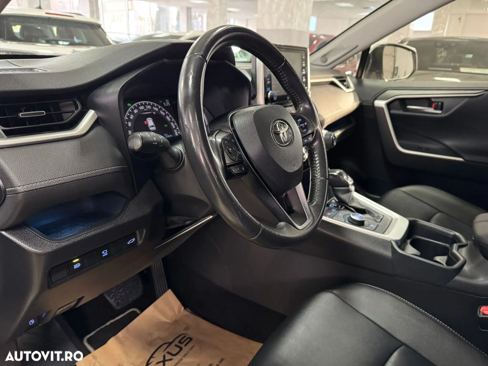 Toyota RAV4 2.5 4x4 Hybrid Lounge - 4