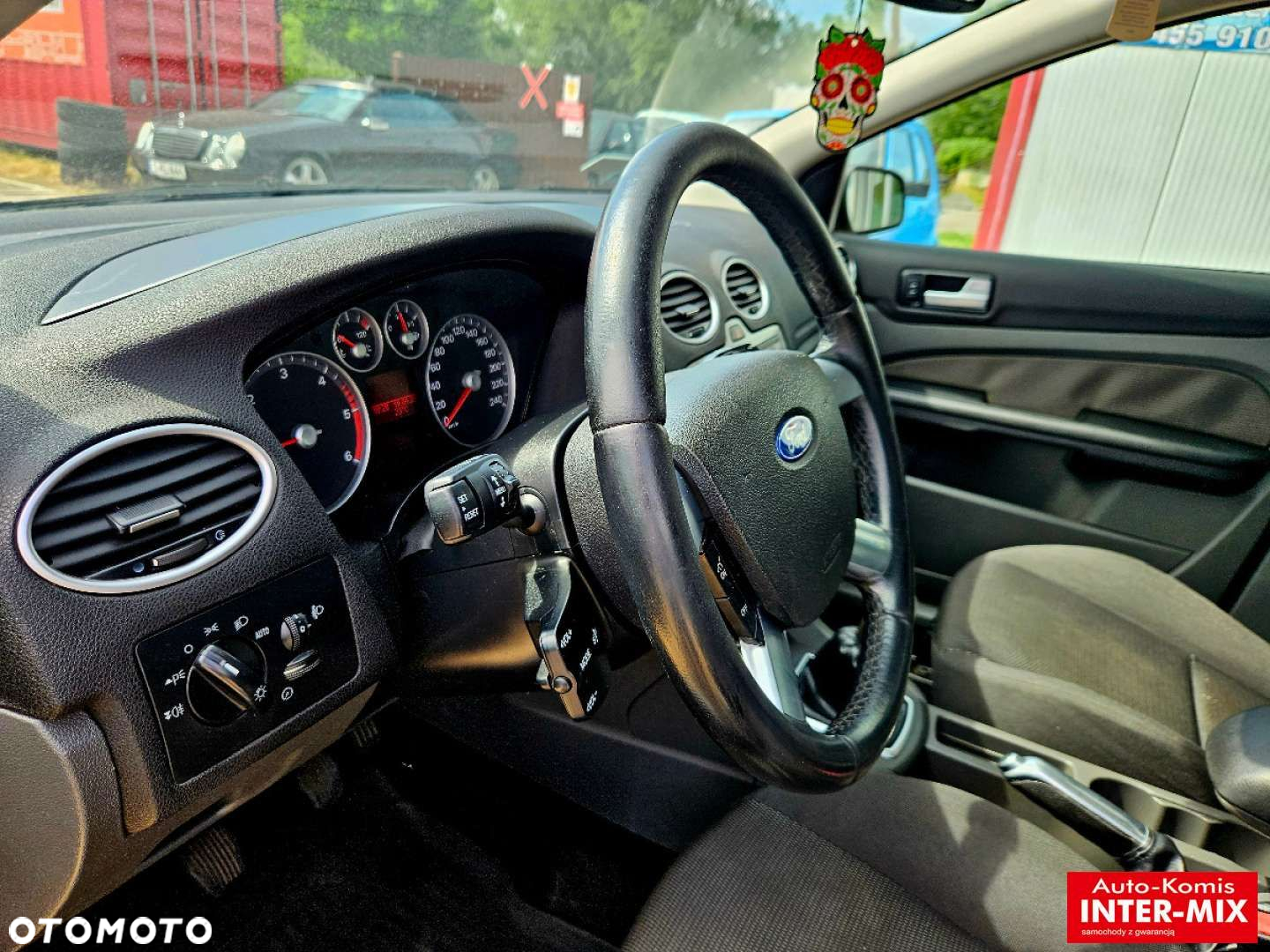 Ford Focus - 30