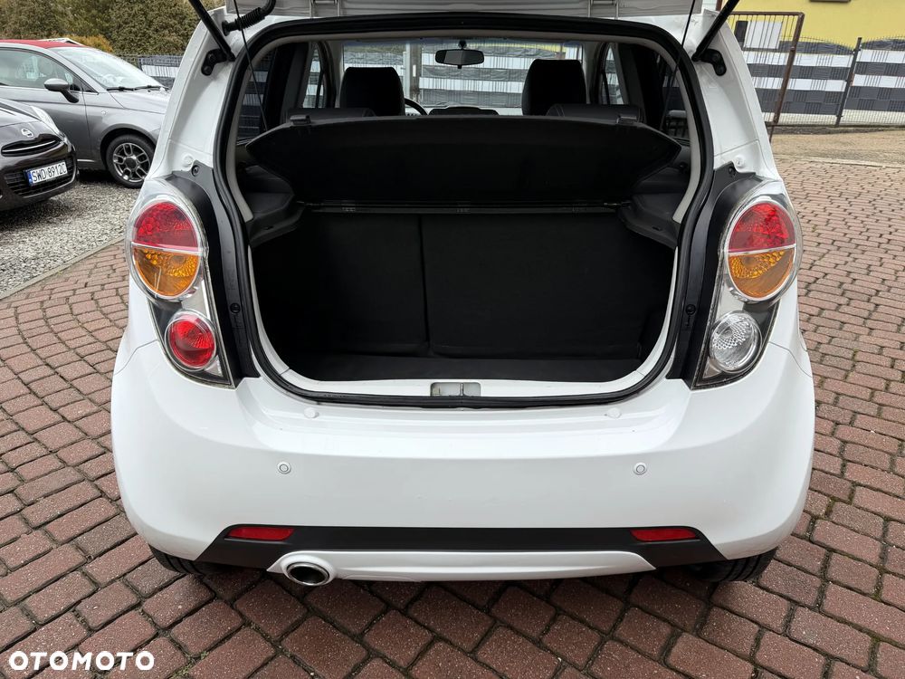 Chevrolet Spark - 37