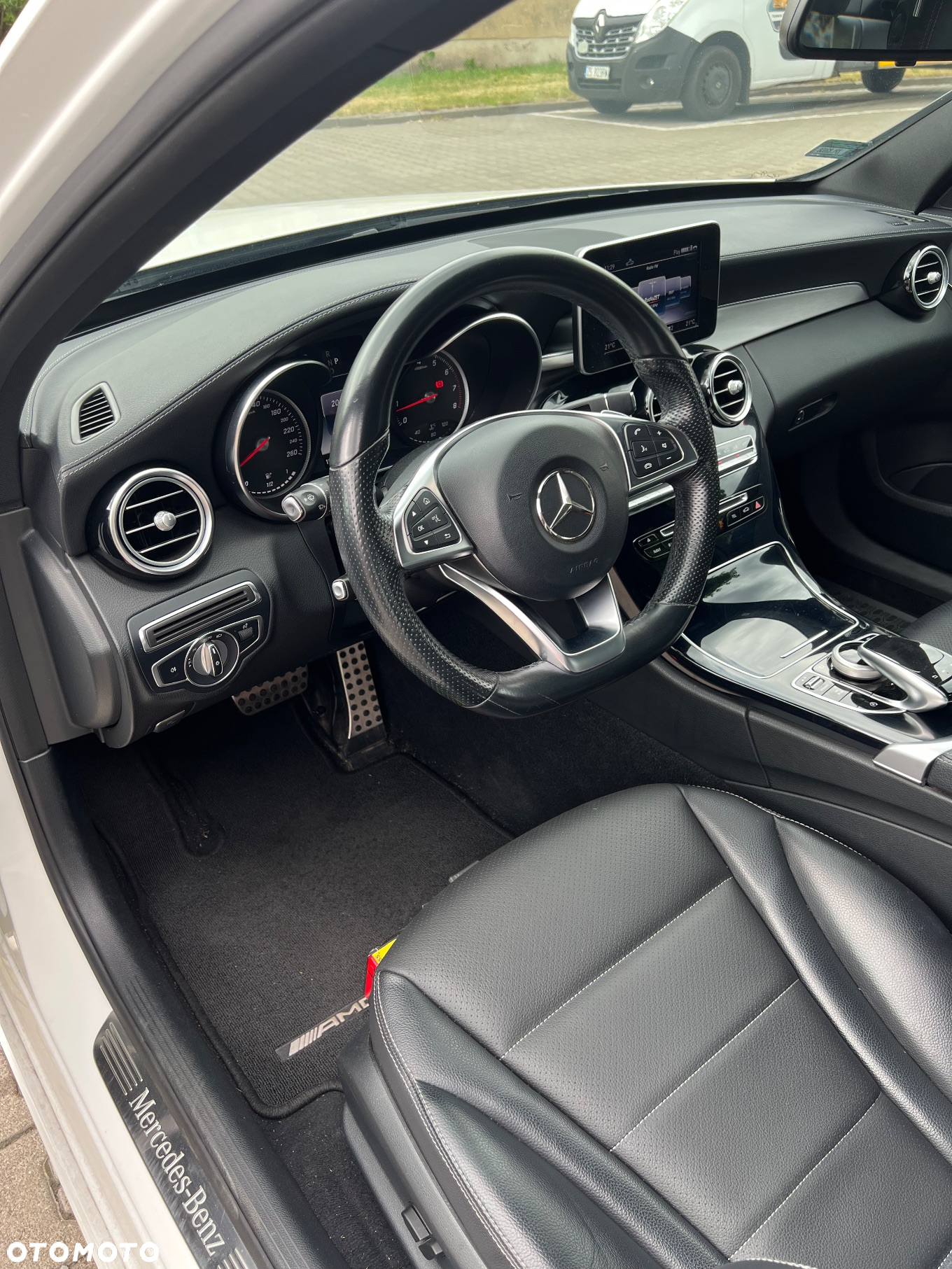 Mercedes-Benz Klasa C 200 4-Matic 9G-TRONIC - 8