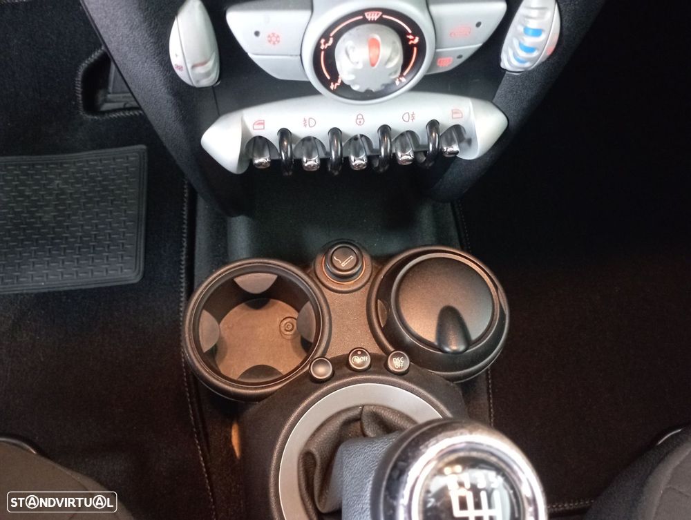 MINI 3 Portas One 1.4 - 16