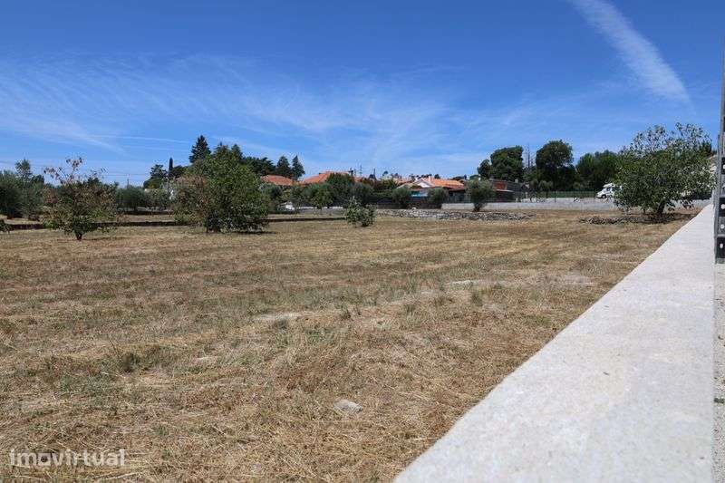 Terreno urbano para construção - Grande imagem: 5/6