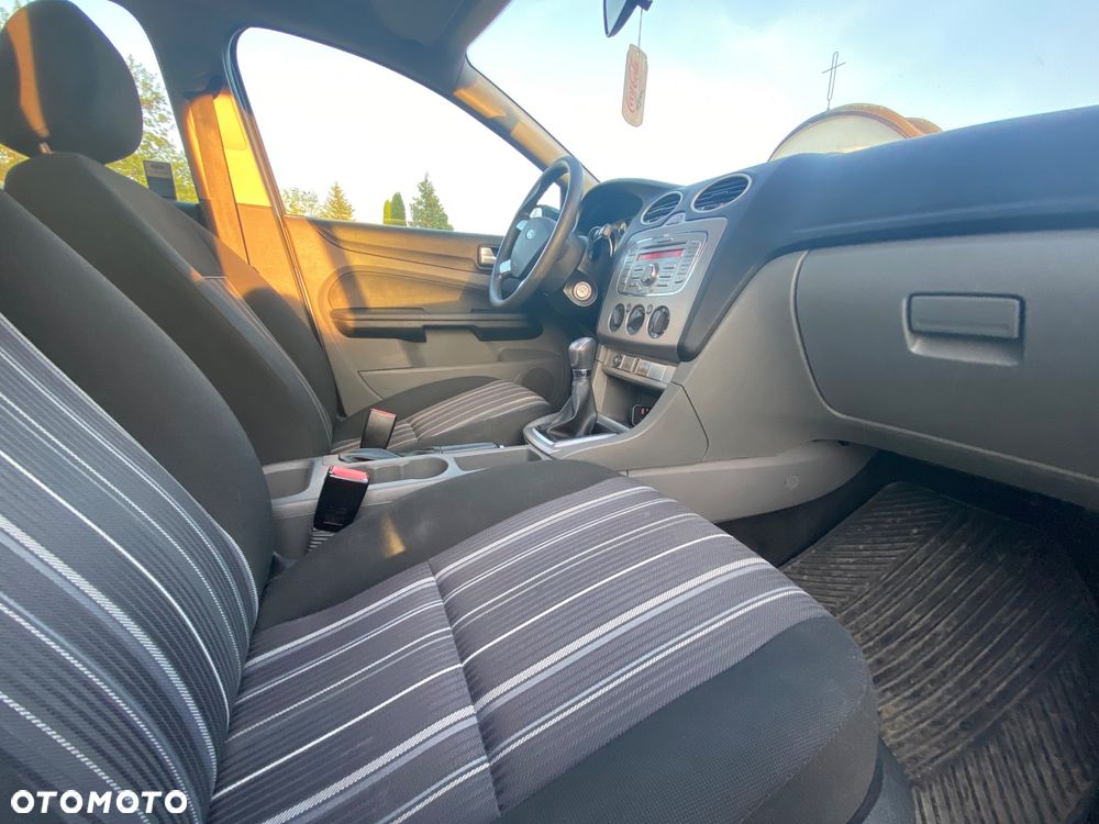 Ford Focus 1.6 Amber X - 9