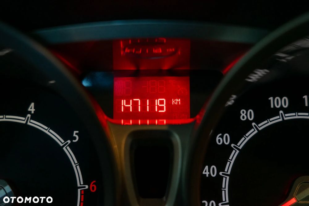 Ford Fiesta - 8