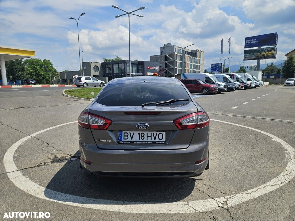 Ford Mondeo - 9