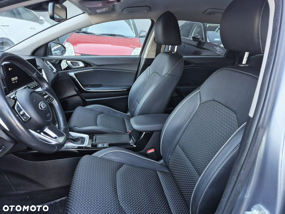 Kia Ceed 1.6 GDI PHEV L Business Line DCT - 11