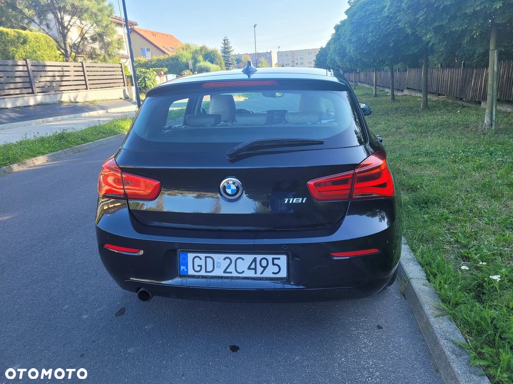 BMW Seria 1 118i - 10