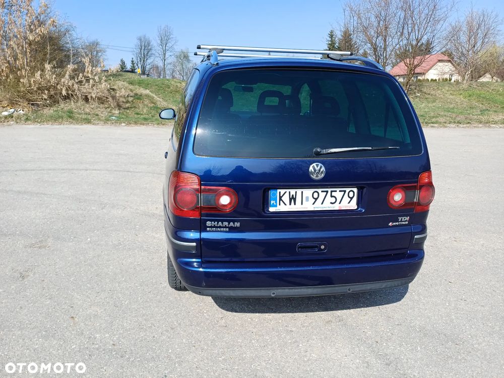 Volkswagen Sharan 1.9 TDI Highline 4Mot - 4