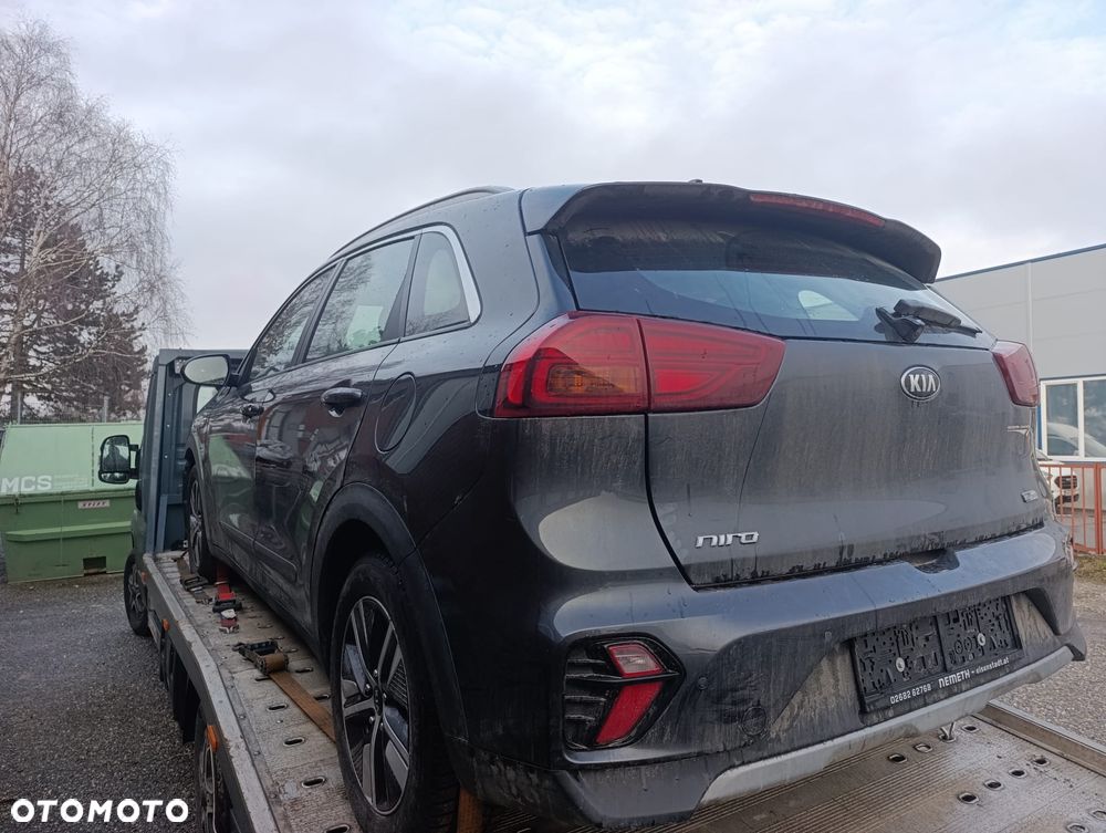 Kia Niro 1.6 GDI PHEV 2WD Vision - 6