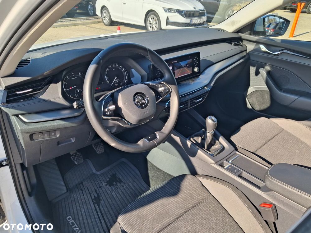 Skoda Octavia 1.5 TSI ACT Ambition - 10