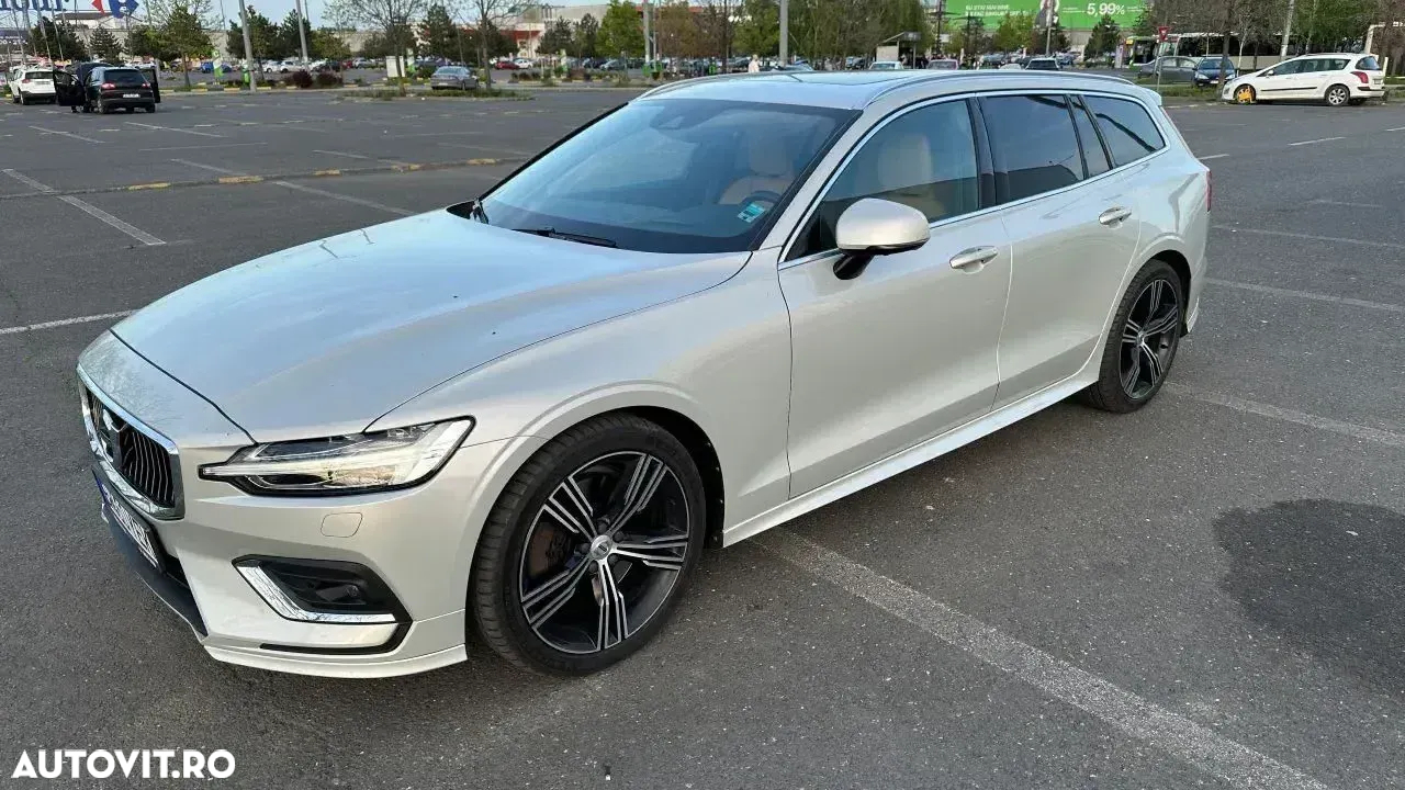 Volvo V60 B4 MHEV AT8 FWD Inscription - 2