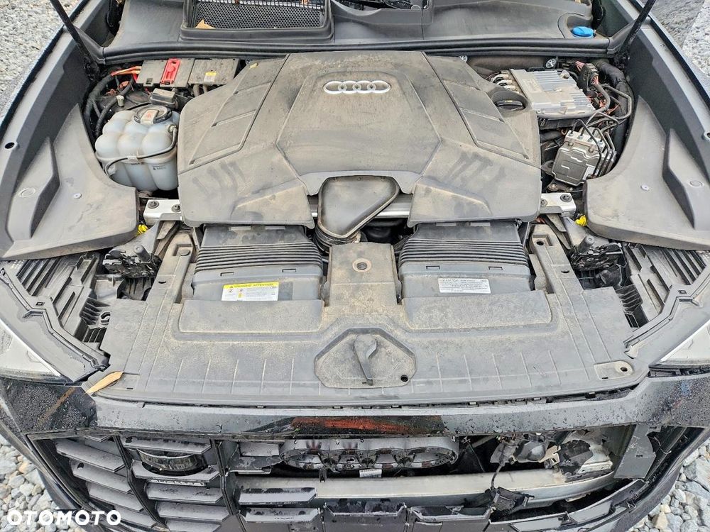 Audi Q8 55 TFSI quattro tiptronic - 11
