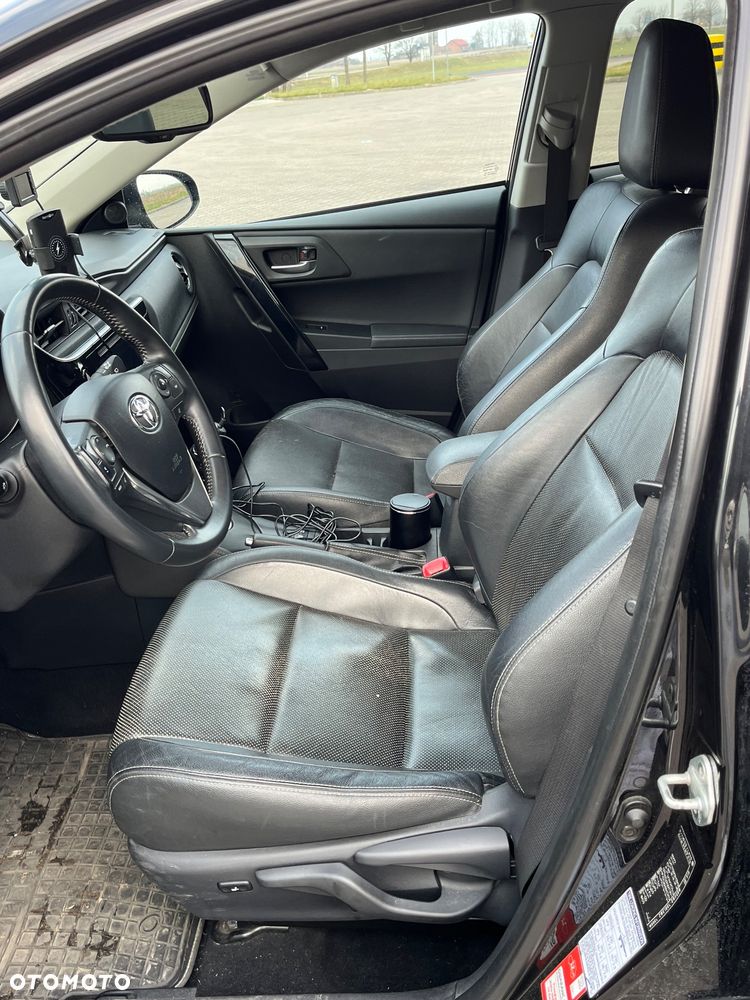 Toyota Auris ver-hybrid-135-prestige - 14